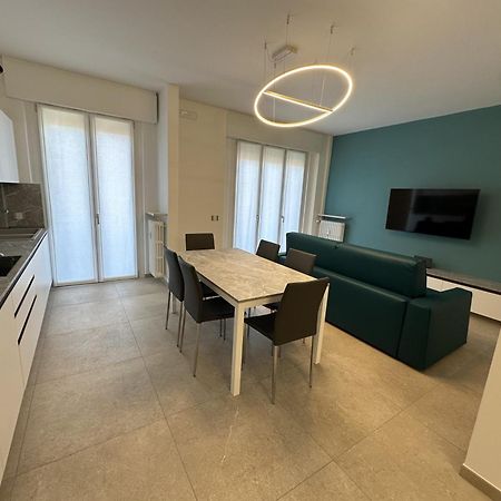 Appartamento Deluxe Fronte Ospedale ليغناغو المظهر الخارجي الصورة